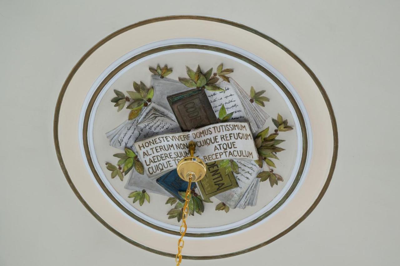 Bed and Breakfast Palazzobellini Катания Экстерьер фото