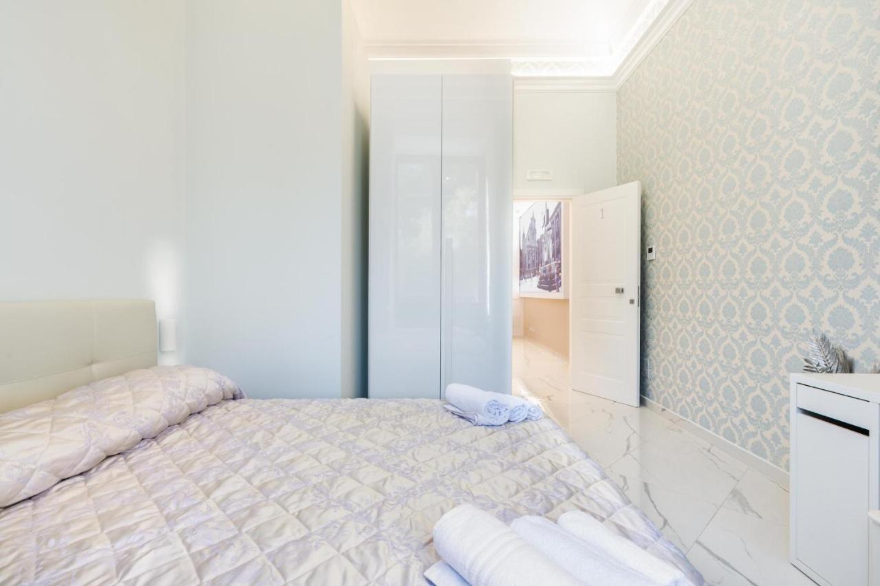 Bed and Breakfast Palazzobellini Катания Экстерьер фото